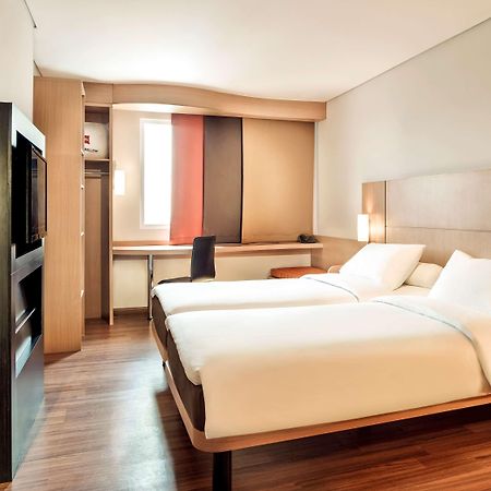 Ibis Gading Serpong Dış mekan fotoğraf